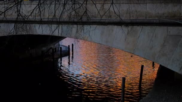 Belo Pôr Sol Milão Nos Canais — Vídeo de Stock