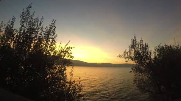 サロのガルダ湖の美しい日の出 — ストック動画