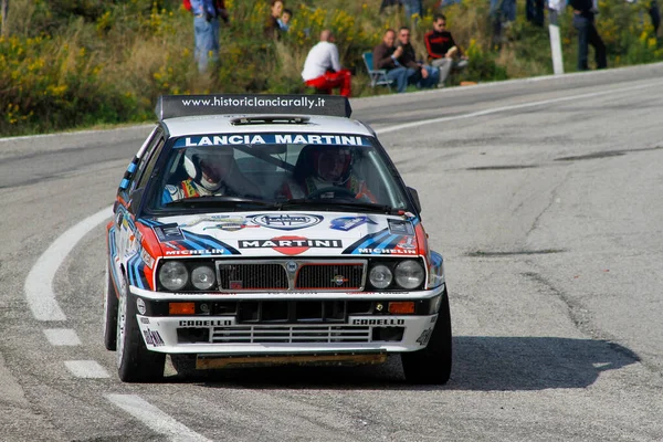 Реджо Эмилия Италия 2016 Rally Reggio Apennines Free Event Lancia — стоковое фото