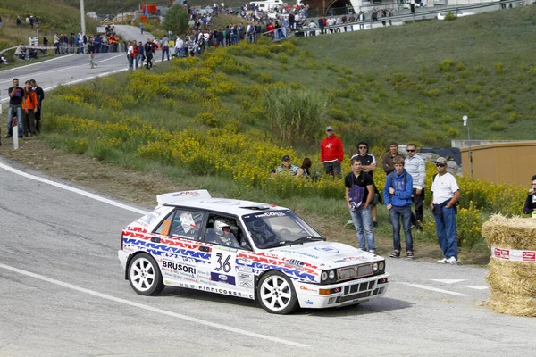 Реджо Эмилия Италия 2016 Rally Reggio Apennines Free Event Lancia — стоковое фото