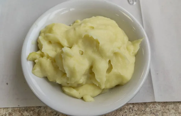 Πουρές Πατάτας Λευκό Πιάτο Υψηλής Ποιότητας Φωτογραφία — Φωτογραφία Αρχείου