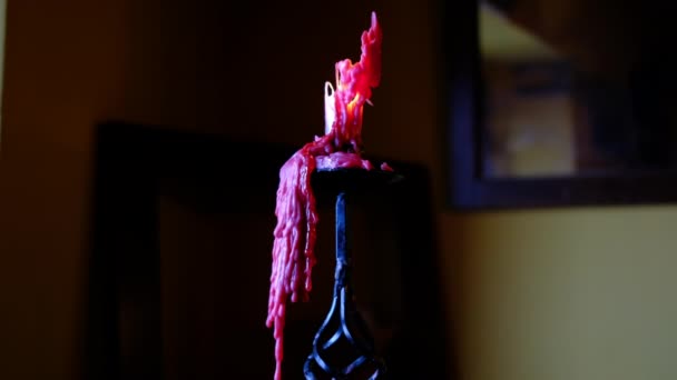 Detailní Záběr Zapálené Svíčky Voskem Kapající Spotřebovávající — Stock video