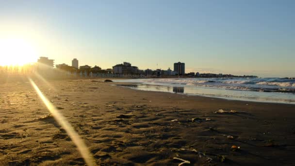 Vagues Coucher Soleil Sur Plage Cattolica Italie — Video