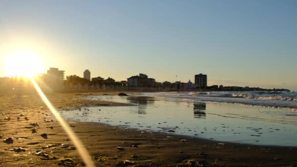 Vagues Coucher Soleil Sur Plage Cattolica Italie — Video