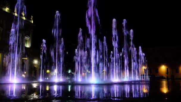 Fonte Luminosa Praça Vitória Reggio Emilia Itália — Vídeo de Stock