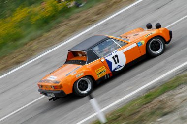 Reggio Emilia, İtalya - 2016 26 06: Reggio Apennines 'in serbest etkinliği Porsche 914. Yüksek kalite fotoğraf