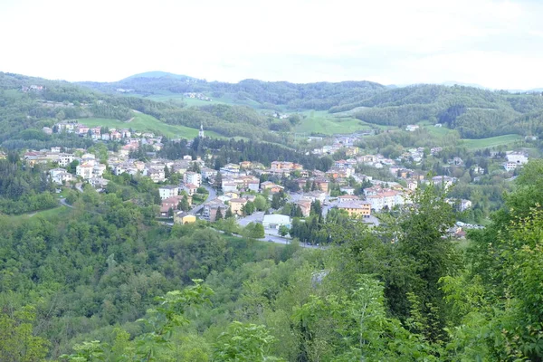 Vista Vale Castelo Sarzano Casina Reggio Emilia Itália Foto Alta — Fotografia de Stock