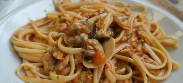 Massa Italiana Chamada Linguine Com Amêijoas Foto Alta Qualidade — Fotografia de Stock