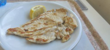 Limonlu ızgara hindi göğsü. Yüksek kalite fotoğraf