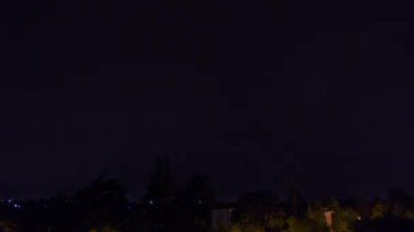 İtalya 'daki Emilia köyü üzerinde şimşek fırtınası