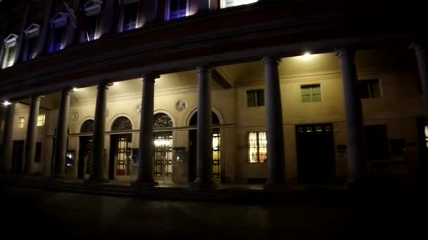Reggio Emilia Νίκη Πλατεία Μπροστά Από Κοιλάδες Θέατρο Τρίχρωμη Φωτεινή — Αρχείο Βίντεο
