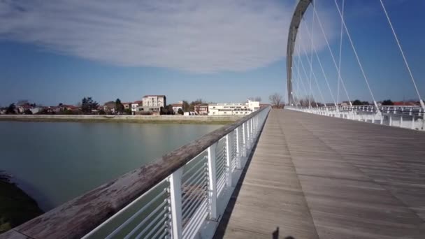 Ponte Meier sobre o rio Tanaro em Alessandria, Itália — Vídeo de Stock