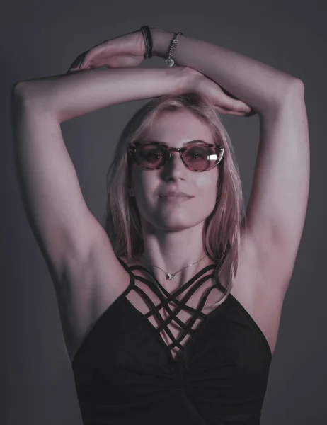 Beautiful Blonde Girl Posing Photo Studio Sunglasses High Quality Photo — Photo