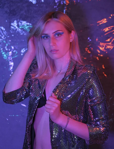 Beautiful Blonde Italian Girl Posing Photo Studio Colorful Lights High — Photo