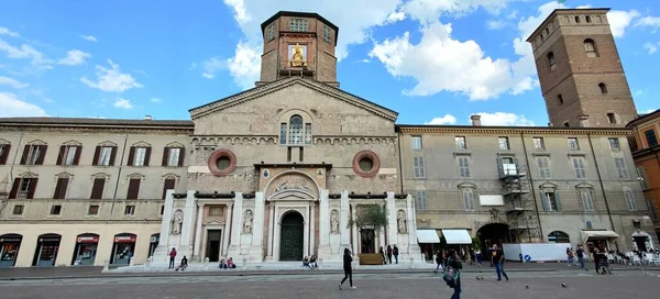 Iglesia Reggio Emilia Plaza Camillo Prampolini Foto Alta Calidad — Foto de Stock