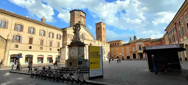 Die Kirche Von Reggio Emilia Auf Dem Camillo Prampolini Platz — Stockfoto