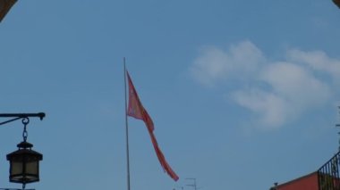 Piazza delle Erbe San Marco aslanıyla Verona bayrağı
