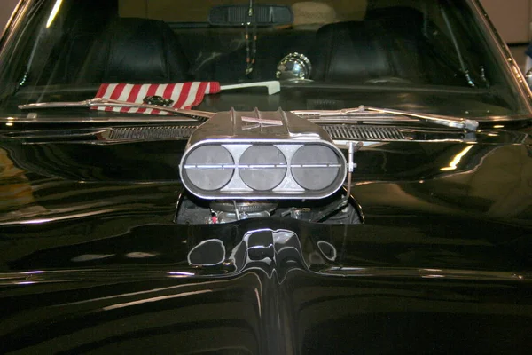 Verona, İtalya - 2018 01 17: Verona Bisiklet Fuarı, ücretsiz etkinlik özel bisiklet etkinliği Charger Rt Superşarjlı Yüksek kaliteli fotoğraf