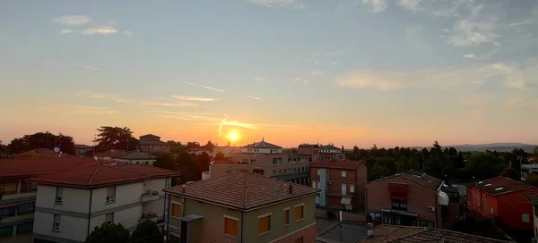 Vacker Solnedgång Över Litet Land Bibbiano Reggio Emilia Foto Hög — Stockfoto