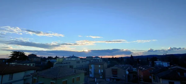 Belo Pôr Sol Sobre Pequeno País Bibbiano Reggio Emilia Foto — Fotografia de Stock