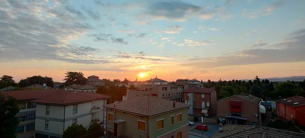 Красивый Закат Над Маленькой Страной Bibbiano Reggio Emilia Фото Высокого — стоковое фото