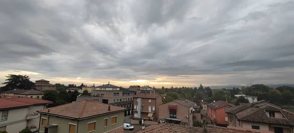 Hermoso Atardecer Sobre Pequeño País Bibbiano Reggio Emilia Foto Alta — Foto de Stock