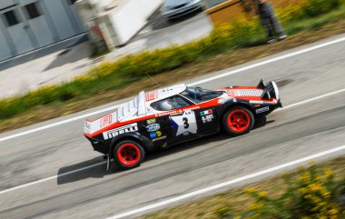 San Marino: 2010 09 01 Rally serbest etkinliği Lancia Stratos Ralli Yarışı Dağ Yolu 'nda. Yüksek kalite fotoğraf