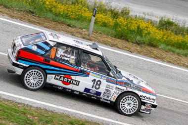San Marino: 2010 09 01 Rally ücretsiz etkinliği Lancia Delta HF Integrale Martini Yarışları ralli sahnesinde. Yüksek kalite fotoğraf