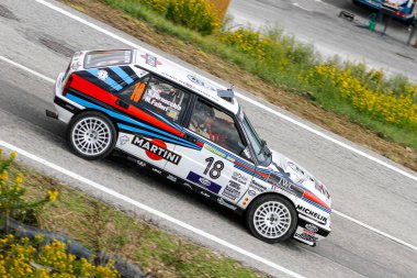 San Marino: 2010 09 01 Rally ücretsiz etkinliği Lancia Delta HF Integrale Martini Yarışları ralli sahnesinde. Yüksek kalite fotoğraf