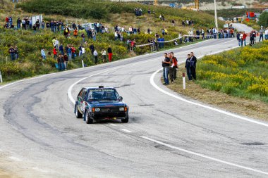 San Marino: 2010 09 01 Ralli ücretsiz Talbot Sunbeam Lotus ralli arabası pistte. Yüksek kalite fotoğraf