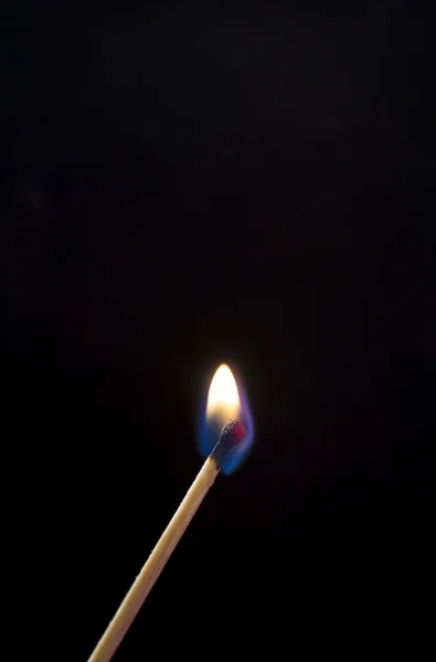 Burning match. A photo close up, a dark background — Stock Photo, Image
