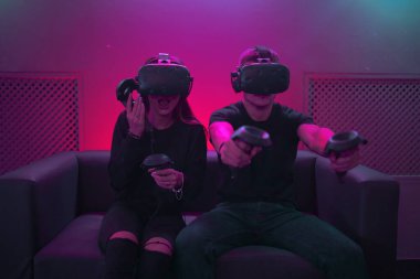 VR 'da duygular. Artırılmış ve sanal gerçeklik.