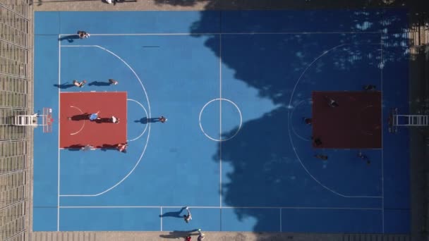 Overhead top udsigt over gaden basketball site – Stock-video