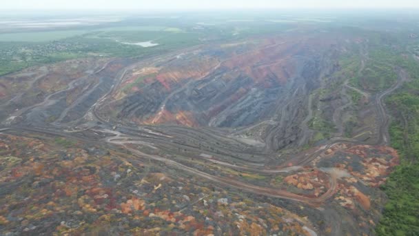 Aerial view of ore quarry heavy industry pollution — Stock Video