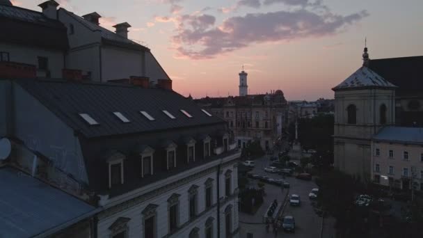从空中俯瞰lviv市上空的日落 — 图库视频影像