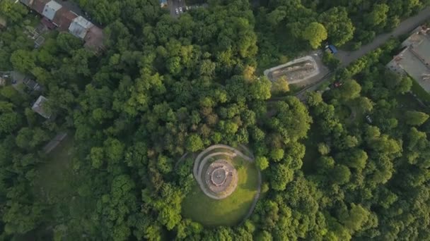 Hoog kasteel lviv observatiebureau luchtfoto uitzicht — Stockvideo