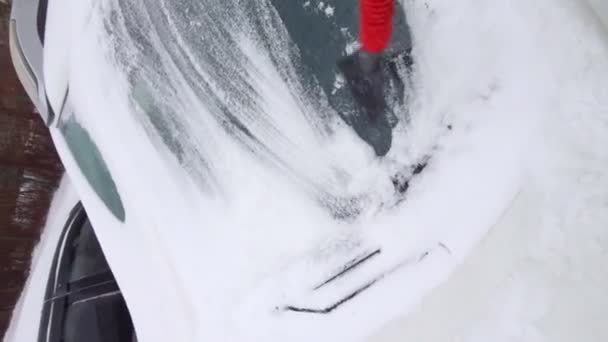 Αυτοκίνητο καθαρισμού του χιονιού με βούρτσα — Αρχείο Βίντεο