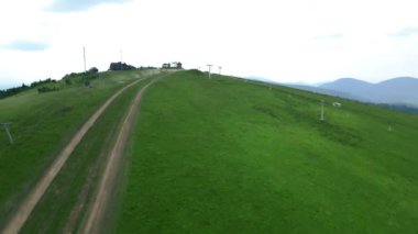 Karpat Dağları 'nın hava panoramik manzarası Ukrayna