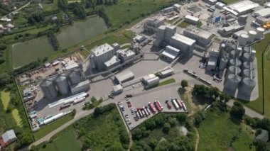 Yağ fabrikasının havadan görünüşü