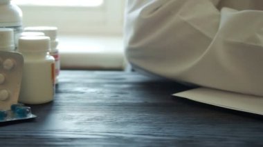 Erkek doktor tıbbi geçmişi pan yazma