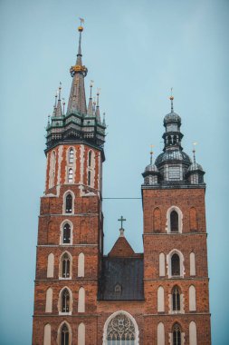 Pazar meydanı Eski Mary Kilisesi kopya alanı manzaralı