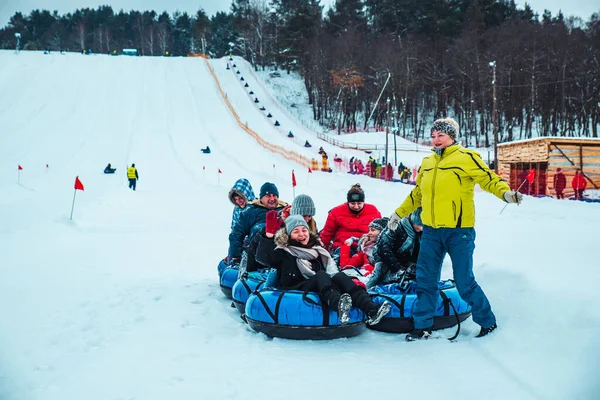 Lviv Ukraine Januar 2019 Aktivitäten Mit Winterspaß Hügelabwärts Auf Snow — Stockfoto