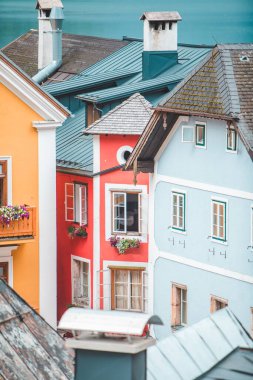 Alp Gölü Salonu 'ndaki Avusturya binasının manzarası