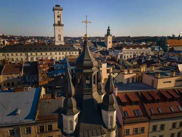 Légi Felvétel Naplementéről Régi Európai Város Felett Templomi Harangtorony Építészet — Stock Fotó