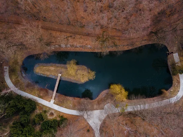 Letecký Pohled Město Park Jezero Lese Kopírovat Prostor — Stock fotografie