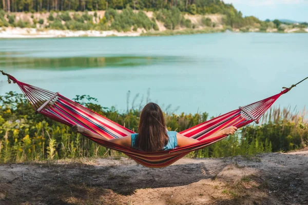 Woman Laying Hammock Enjoying View Summer Lake Copy Space — Stock Photo, Image