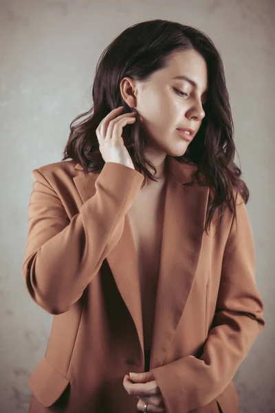Style Sensual Portrait Young Stunning Woman Brown Jacket Studio Light — Stock Photo, Image