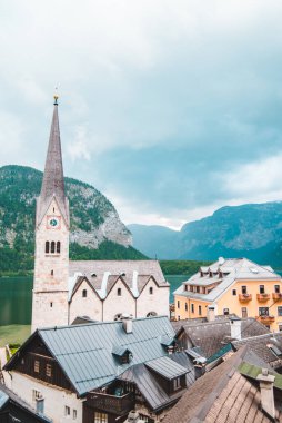 Çan kulesi Hallstatt Avusturalya kopyalama alanını kapatın