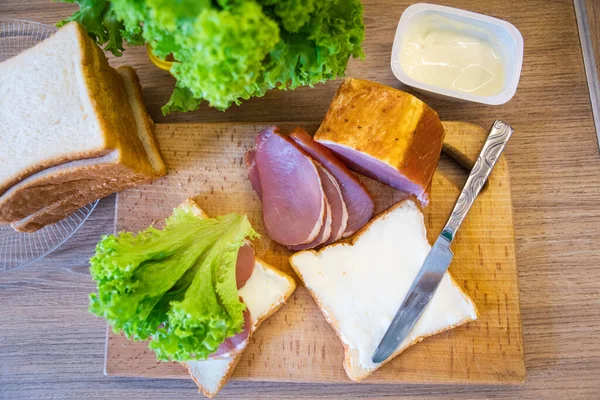 Ingredientes para cozinhar sanduíche de perto — Fotografia de Stock