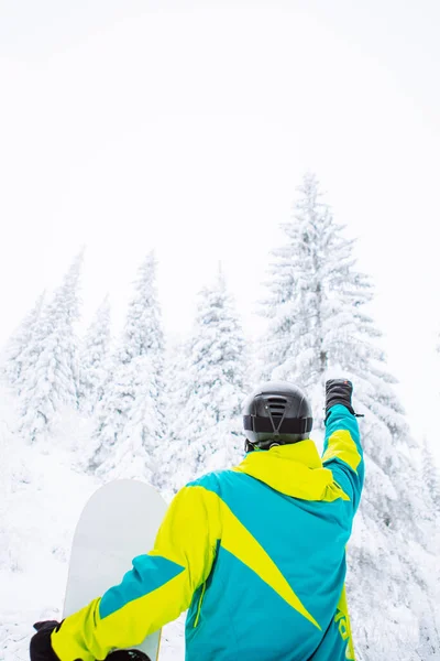 Mann Snowboarder Skiausrüstung Kopieren Raum — Stockfoto